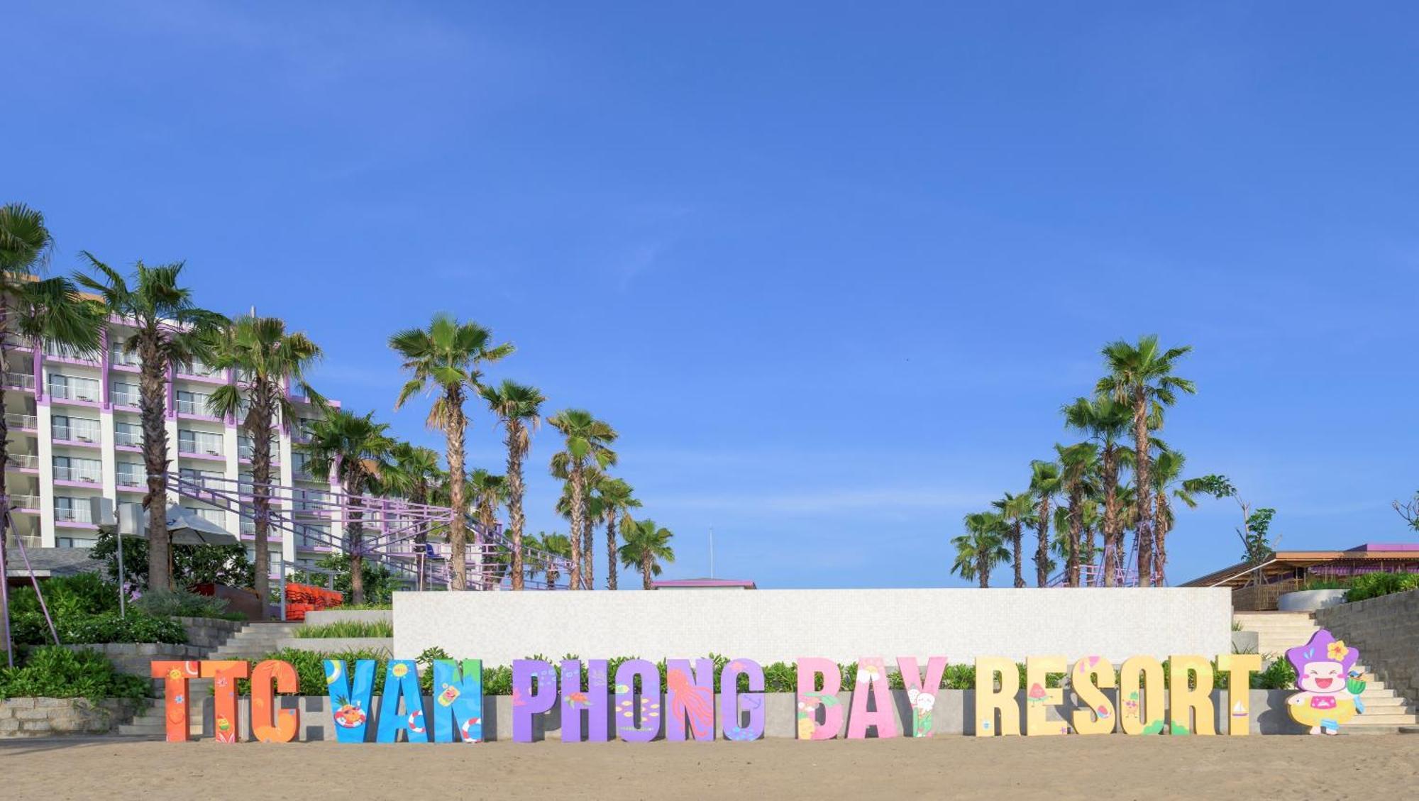Ttc Van Phong Bay Resort - Himalaya Sauna & Steam Retreat Included Ninh Hoa Exterior photo