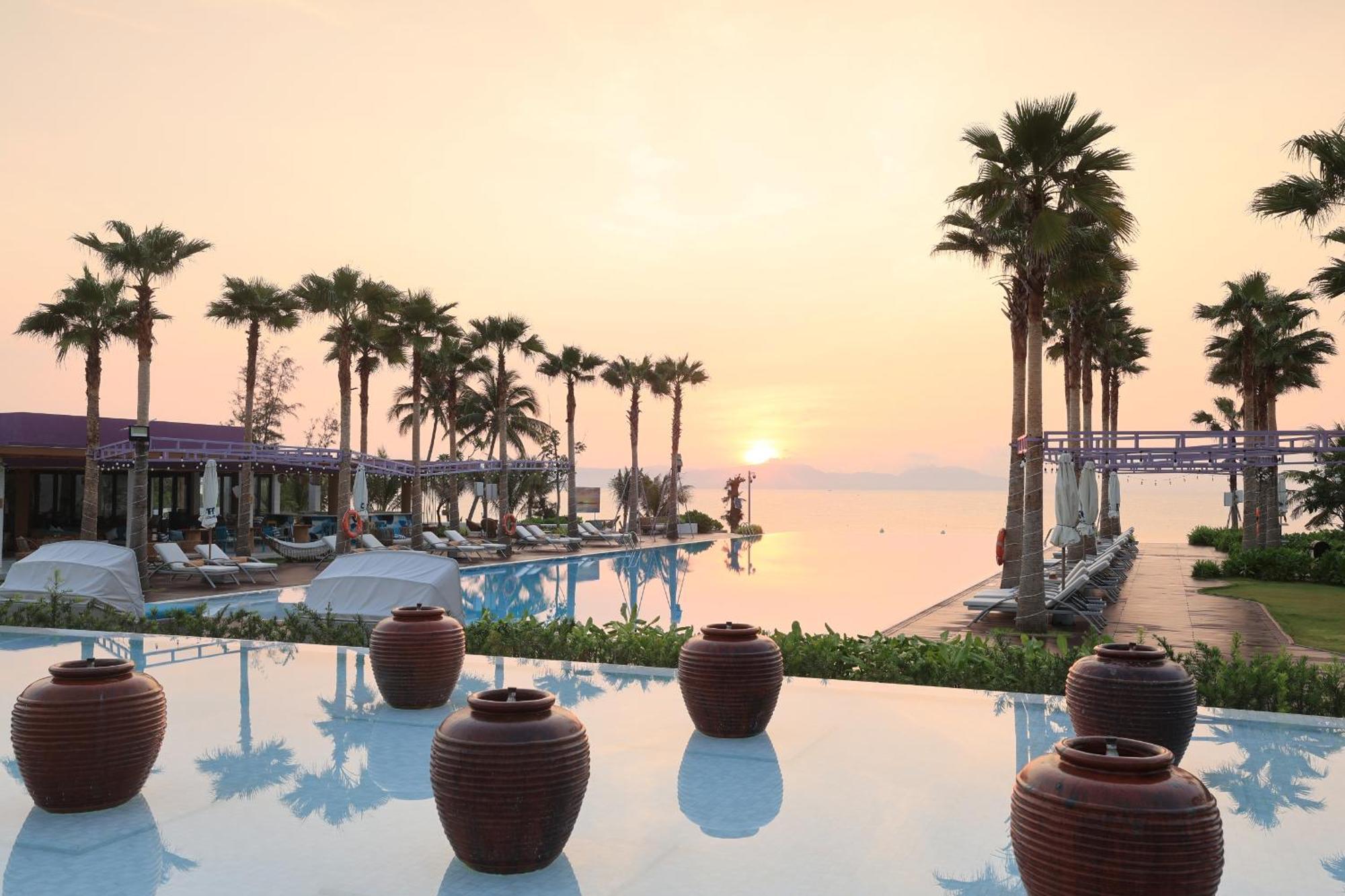 Ttc Van Phong Bay Resort - Himalaya Sauna & Steam Retreat Included Ninh Hoa Exterior photo